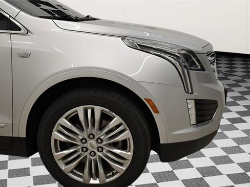 Used 2018 Cadillac XT5 Premium Luxury image 28