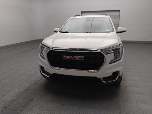 Used 2024 GMC Terrain SLE w/ Driver Convenience Package AWD/4WD image 15