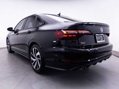 Used 2020 Volkswagen Jetta GLI FWD image 14