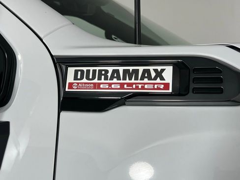 Used 2024 GMC Sierra 2500 AT4 w/ AT4 Premium Plus Package image 12