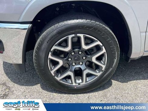 Certified 2026 RAM 1500 Laramie AWD/4WD image 10