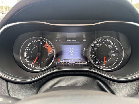 Used 2019 Jeep Cherokee Limited image 28