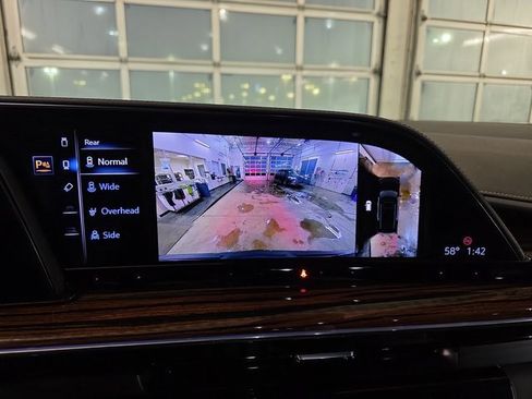 Certified 2023 Cadillac Escalade ESV Premium Luxury image 25