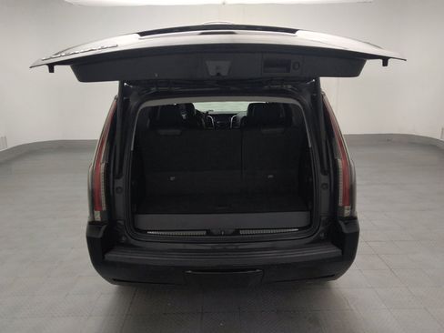 Used 2016 Cadillac Escalade Premium RWD image 29
