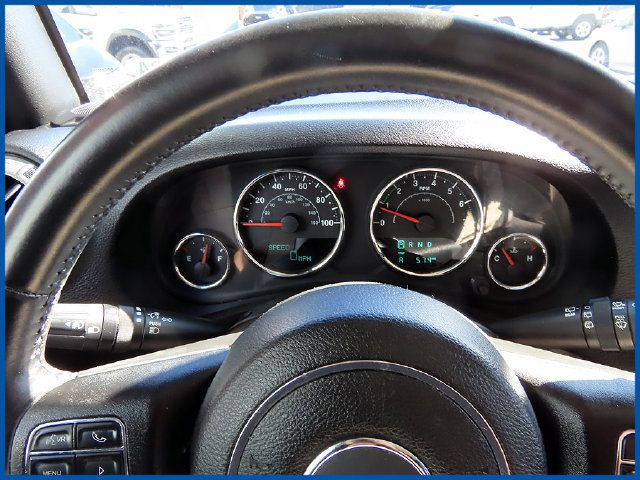 Used 2015 Jeep Wrangler Sport w/ Quick Order Package 24S AWD/4WD image 11