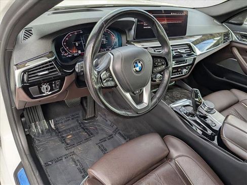 Used 2021 BMW 540i w/ Premium Package image 10