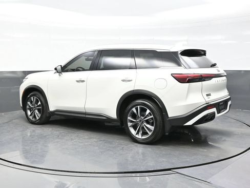 Used 2023 INFINITI QX60 Luxe w/ Performance Audio Package AWD/4WD image 4
