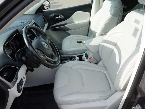 Certified 2020 Jeep Cherokee Limited AWD/4WD image 15