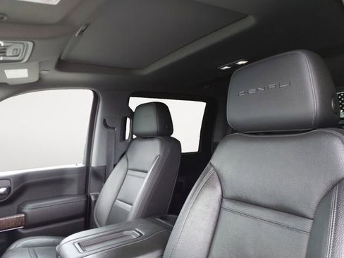 Used 2020 GMC Sierra 2500 Denali w/ Denali Ultimate Package AWD/4WD image 9