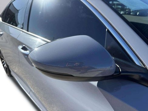 Used 2021 Honda Accord Touring image 9