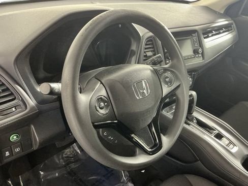 Used 2019 Honda HR-V LX image 35
