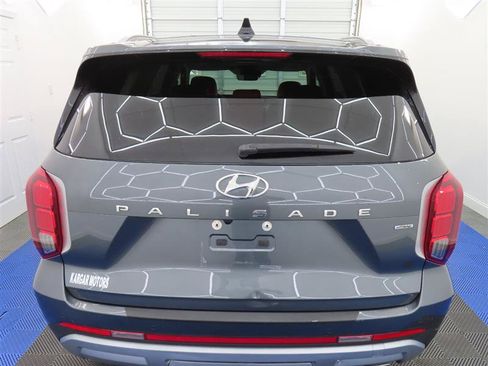 Used 2023 Hyundai Palisade SEL w/ Cargo Package AWD/4WD image 7