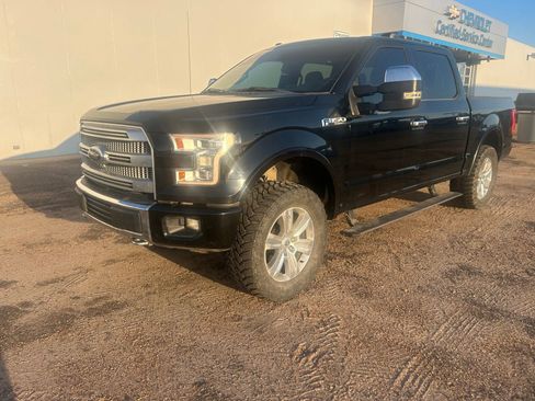 Used 2016 Ford F150 Platinum w/ Equipment Group 701A Luxury AWD/4WD image 2