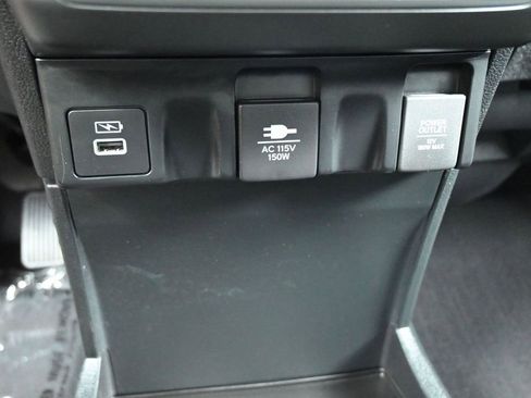 Used 2023 Honda Odyssey Elite image 17