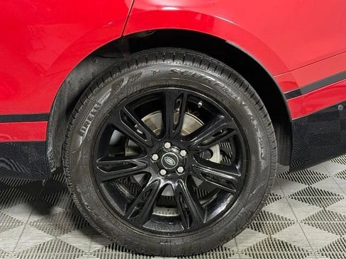 Used 2018 Land Rover Range Rover Velar R-Dynamic SE AWD/4WD image 14
