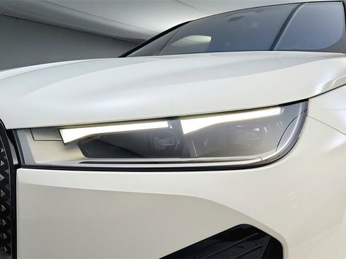 Used 2025 BMW iX xDrive50 image 20