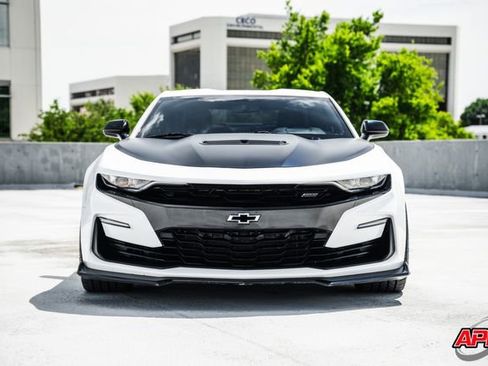 Used 2019 Chevrolet Camaro SS RWD image 16