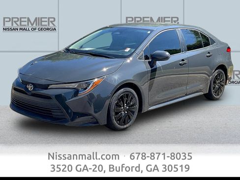 Used 2024 Toyota Corolla LE FWD image 1
