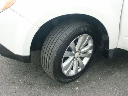 Used 2011 Subaru Forester 2.5X Premium image 15