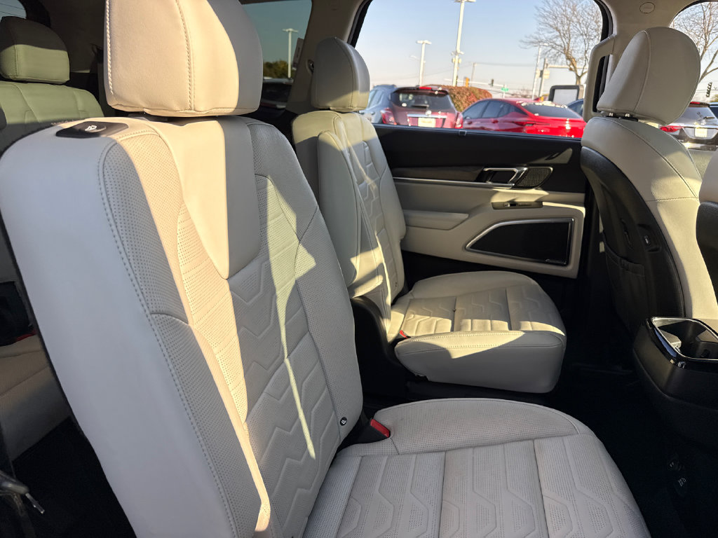 Used 2022 Kia Telluride SX w/ SX Prestige Package AWD/4WD image 37