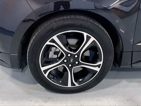 Used 2022 Ford Edge ST image 7