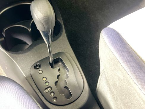 Used 2013 Toyota Yaris LE FWD image 24