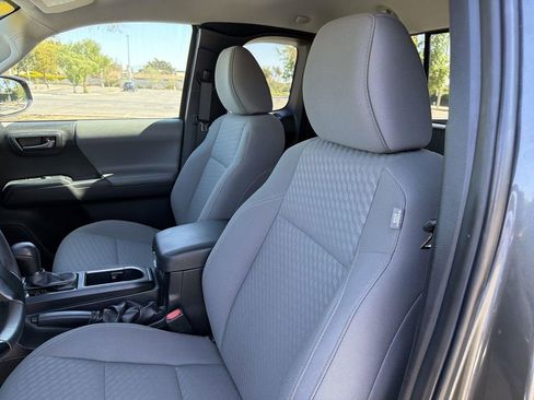 Used 2023 Toyota Tacoma SR image 21
