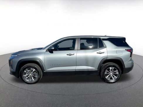 Used 2025 Chevrolet Equinox LT image 9