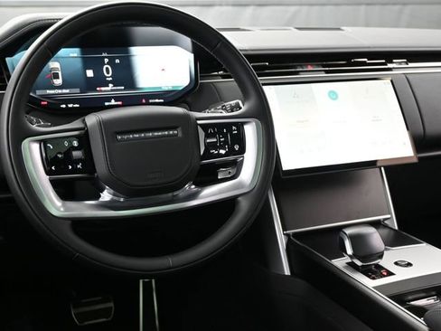 New 2025 Land Rover Range Rover SV image 7