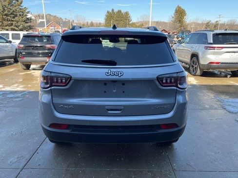 Certified 2024 Jeep Compass Limited image 5