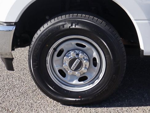 Used 2020 Ford F250 XL w/ Power Equipment Group RWD image 45