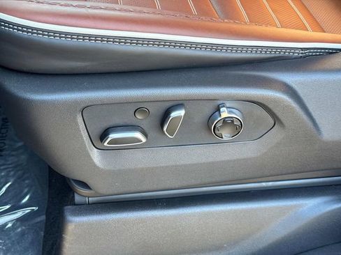 New 2026 GMC Sierra 2500 Denali Ultimate w/ LPO, Black Badging Package image 25