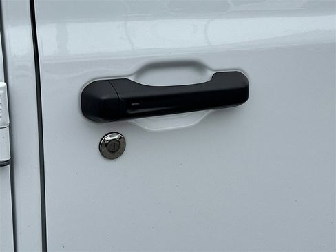 Used 2023 Jeep Wrangler Unlimited Rubicon 4xe w/ Steel Bumper Group image 8