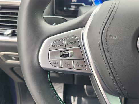 Used 2025 BMW ALPINA XB7 image 28