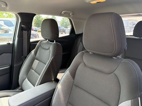 Used 2025 Chevrolet TrailBlazer LT FWD image 18