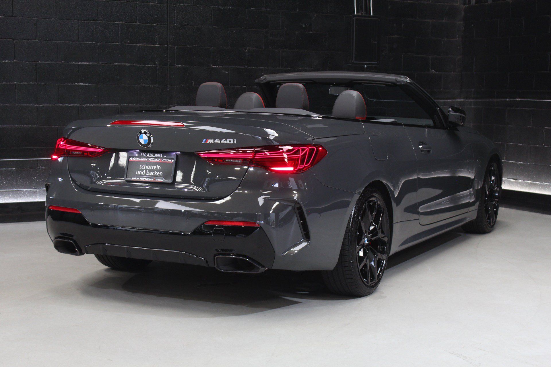 Used 2026 BMW M440i Convertible w/ Premium Package RWD image 23