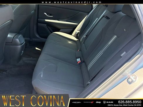 Used 2025 Hyundai Elantra SEL FWD image 34