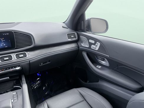 Used 2025 Mercedes-Benz GLE 450e 4MATIC w/ AMG Line Exterior image 37