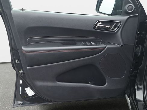 Used 2025 Dodge Durango GT image 31