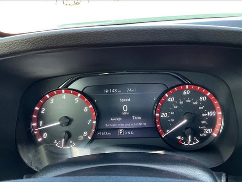 Used 2023 Nissan Frontier Pro-X image 17