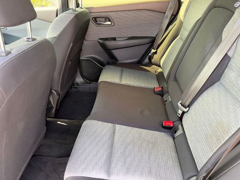 Used 2023 Nissan Rogue SV FWD image 26