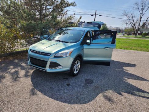 Used 2013 Ford Escape SE image 23