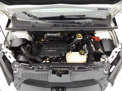 Used 2016 Chevrolet Trax LT w/ LT Sun and Sound Package image 31