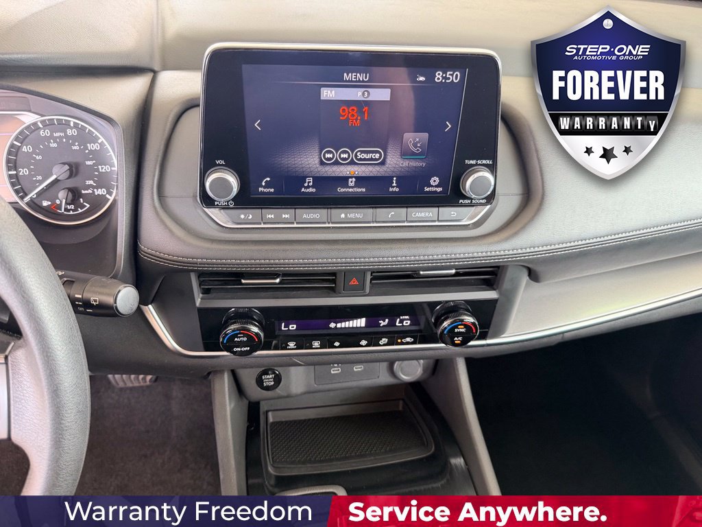 Used 2024 Nissan Rogue SV AWD/4WD image 23