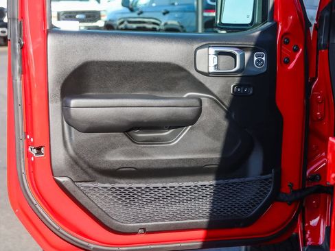 Used 2022 Jeep Gladiator Sport image 24