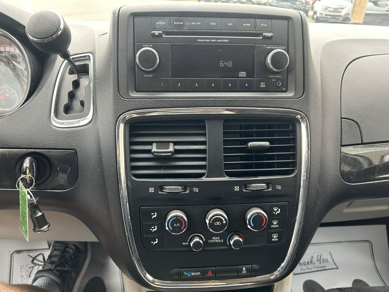 Used 2014 Dodge Grand Caravan SXT FWD image 21