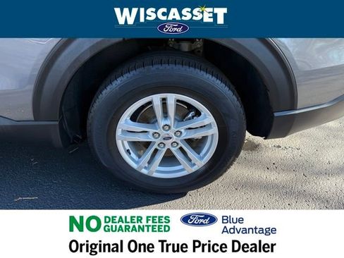 Certified 2022 Ford Explorer XLT w/ Equipment Group 202A image 27