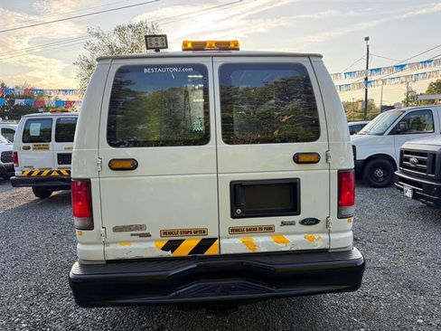 Used 2014 Ford E-150 and Econoline 150 w/ Power Group image 7