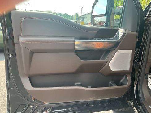 New 2026 Ford F350 King Ranch w/ FX4 Off-Road Package AWD/4WD image 17