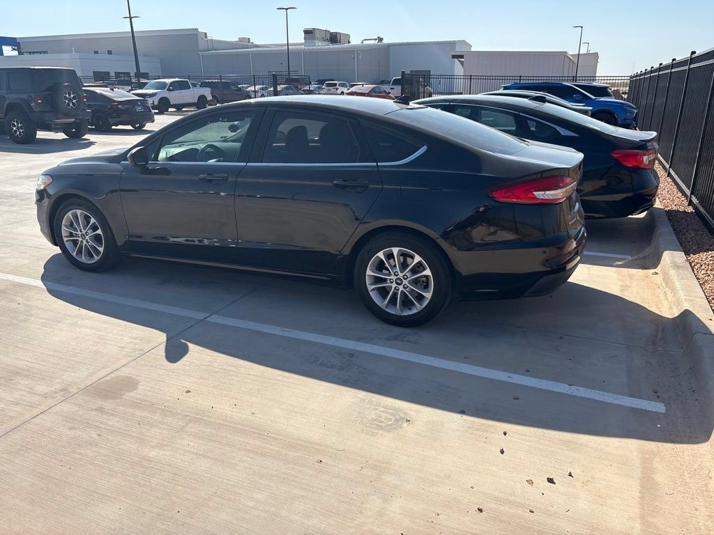 Used 2020 Ford Fusion SE FWD image 7